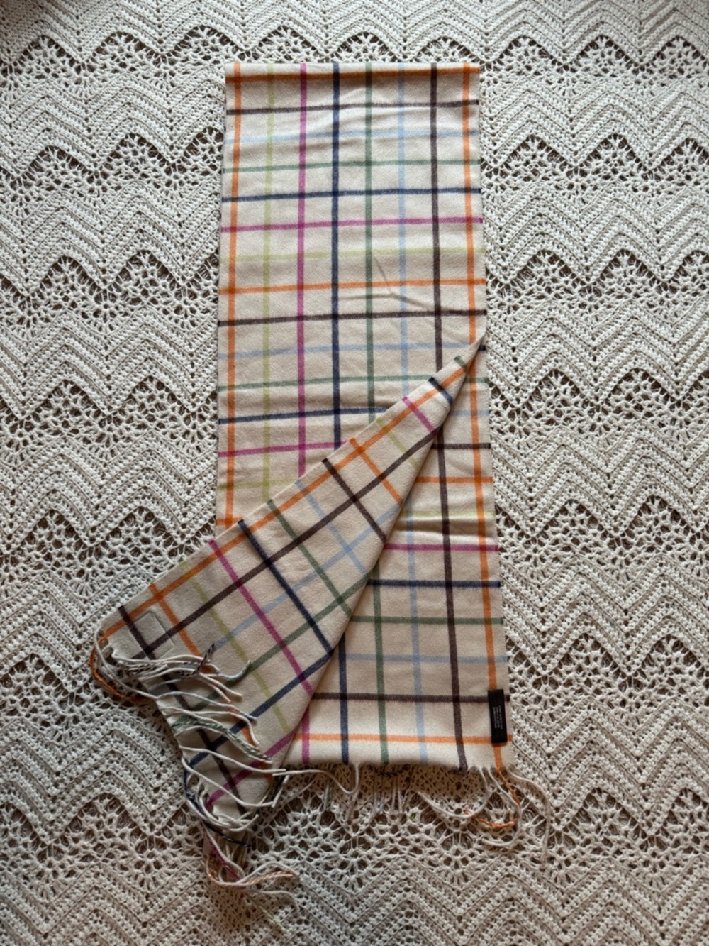 Coach Vintage 100% Cashmere Plaid Tattersall Scarf Ivory Multi-Color Fringed - Picture 5 of 5